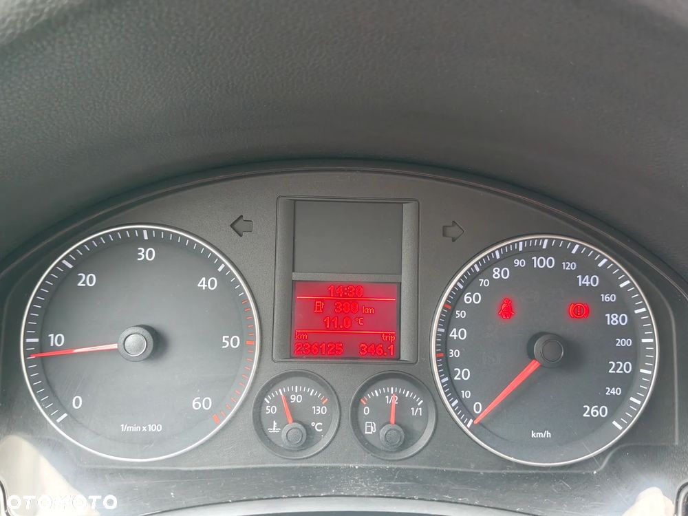 Volkswagen Golf 1.9 TDI Comfortline - 23