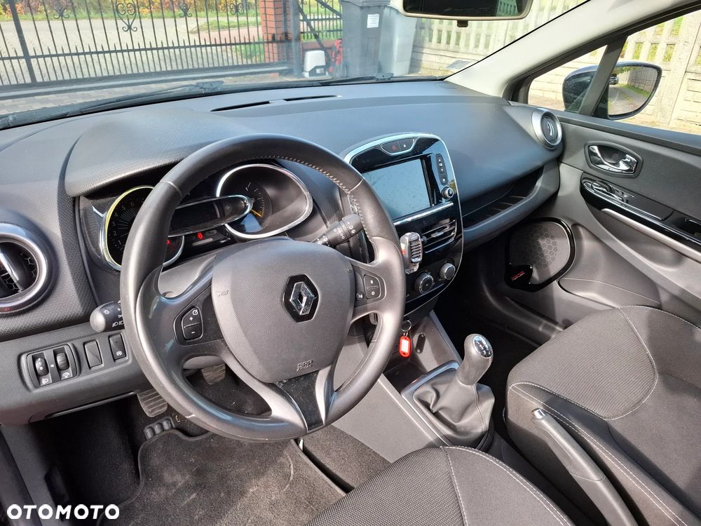 Renault Clio - 12