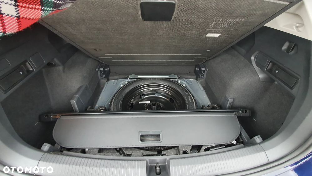 Volkswagen Tiguan - 17