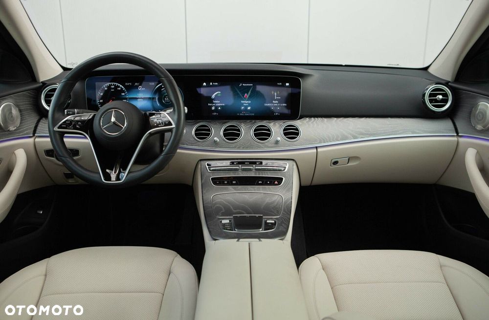 Mercedes-Benz Klasa E - 25