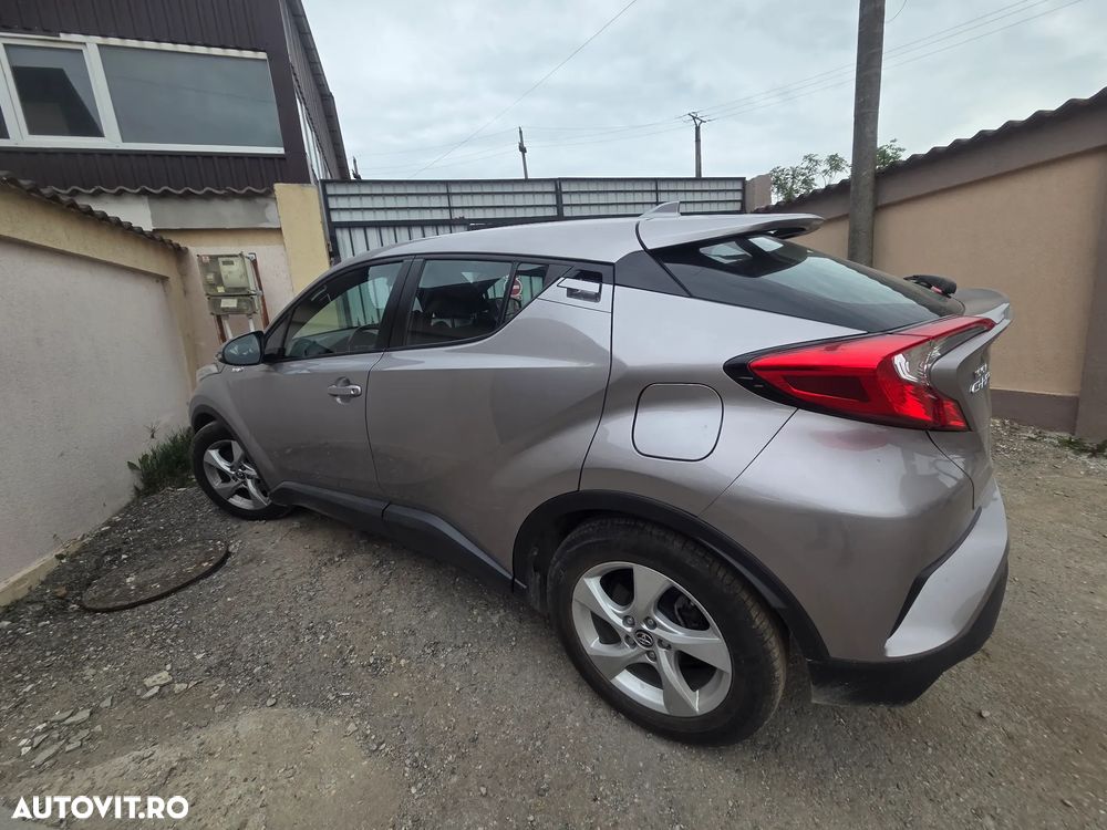 Toyota C-HR 1.2 Turbo 4x2 CVT C-ult LED - 4