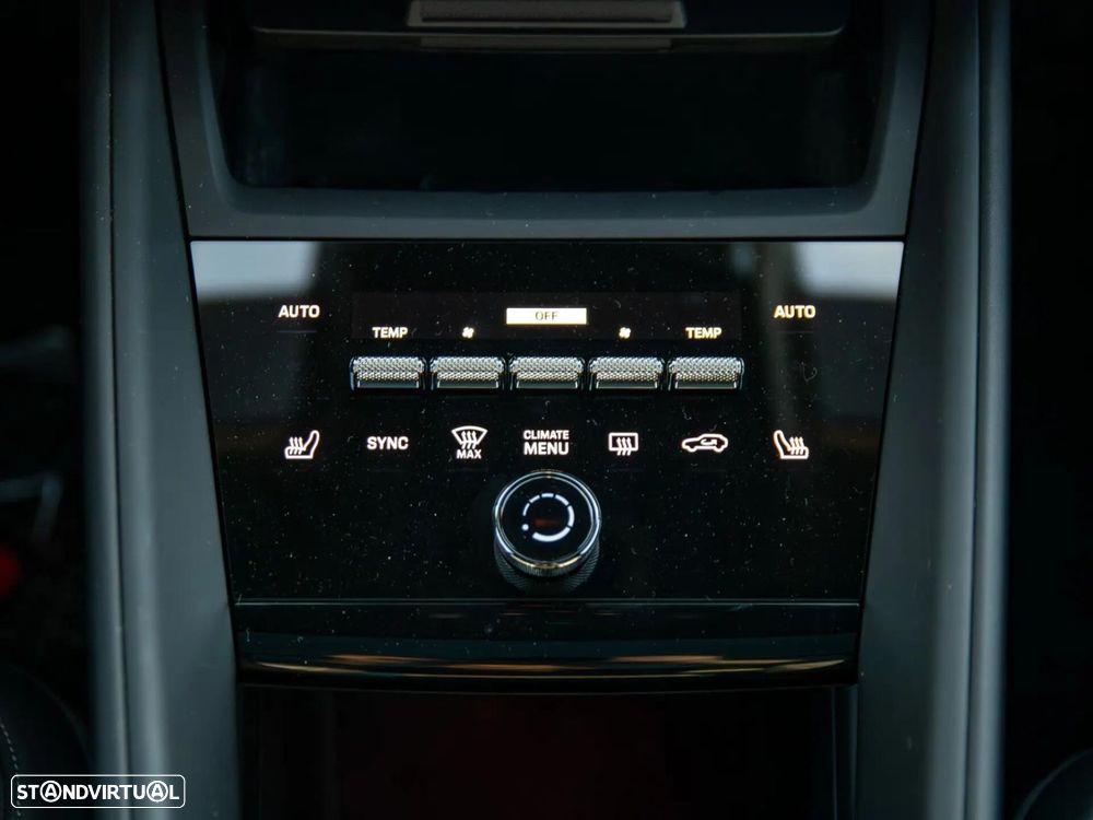 Porsche Macan Electric 4S - 31