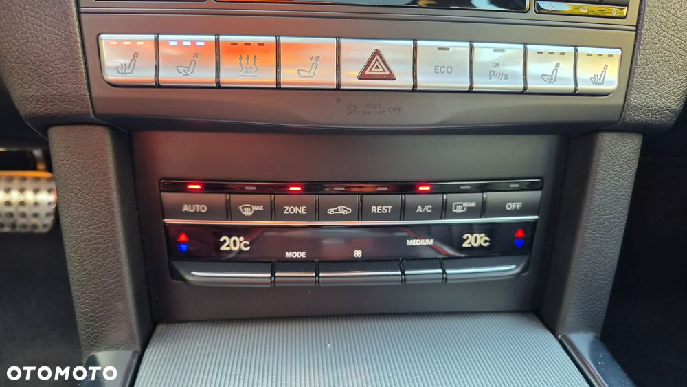 Mercedes-Benz Klasa E 500 4Matic 7G-TRONIC Avantgarde - 19