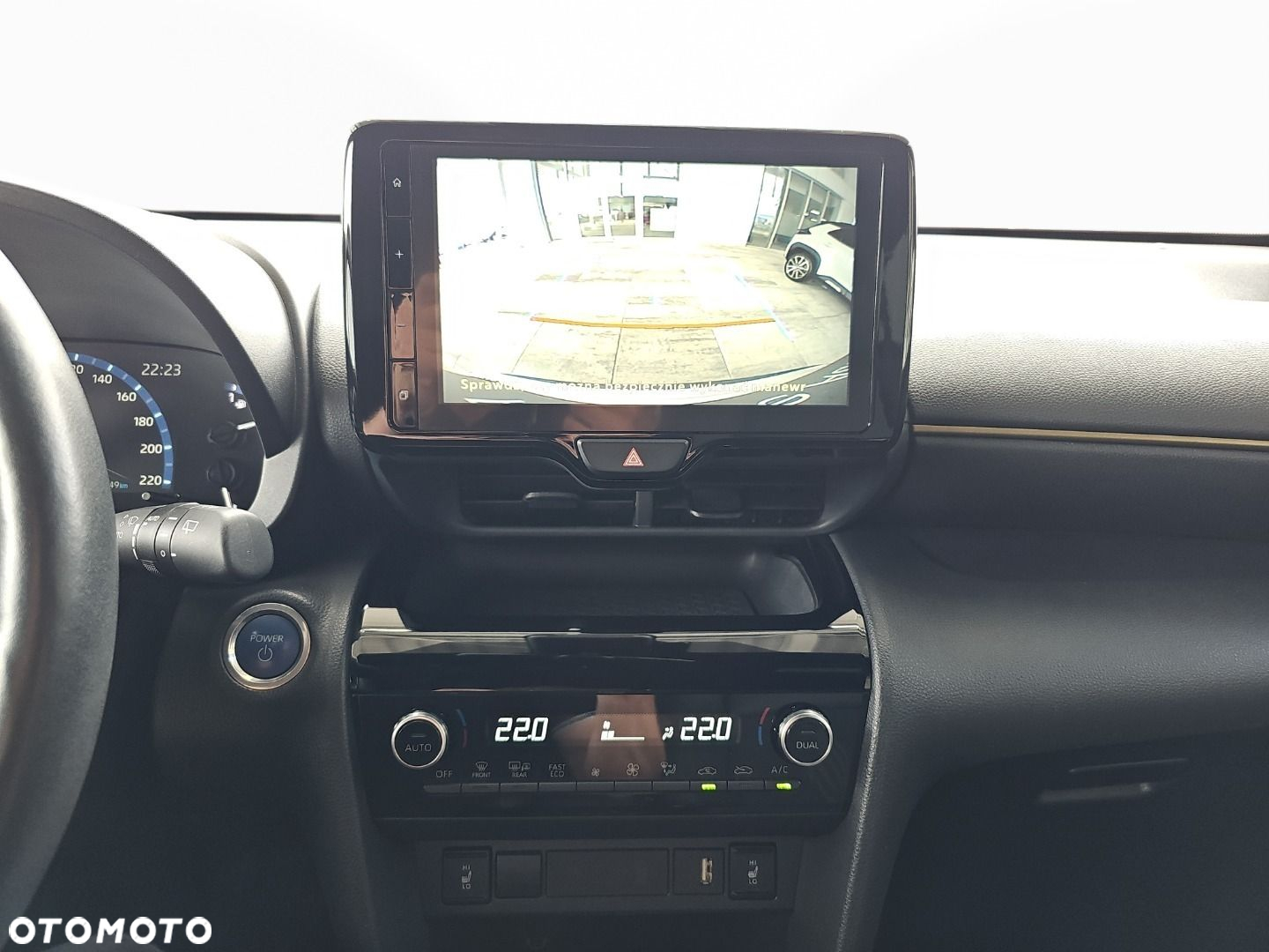Toyota Yaris Cross - 17