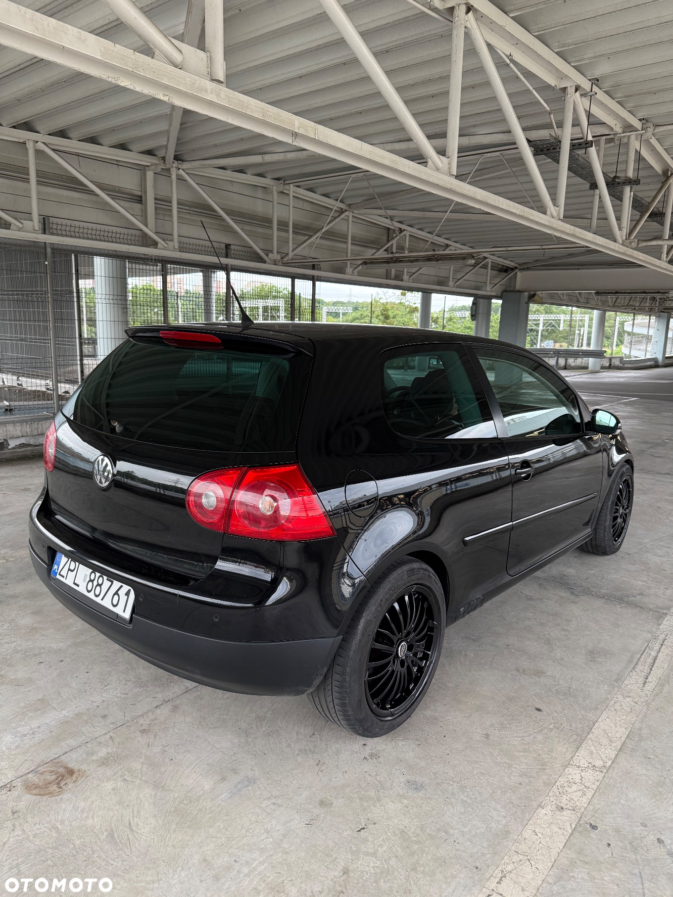 Volkswagen Golf V 2.0 TDI Sportline - 18