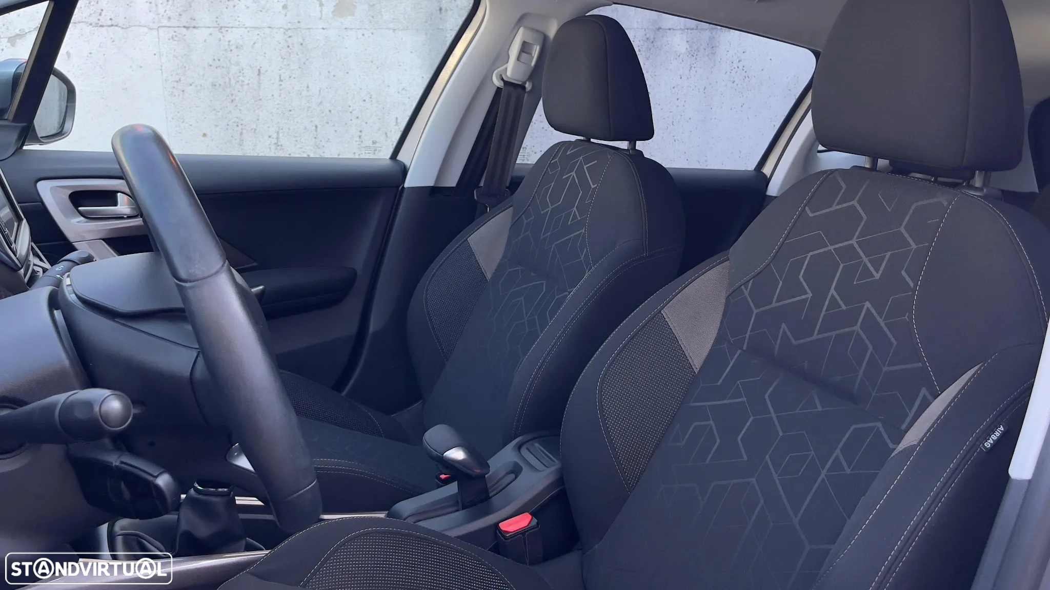 Peugeot 2008 1.4 HDi Allure - 24