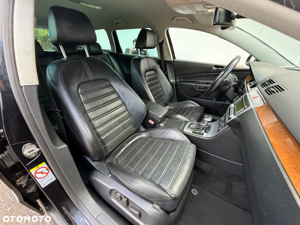 Volkswagen Passat Variant 3.2 V6 FSI 4Motion DSG Comfortline - 25