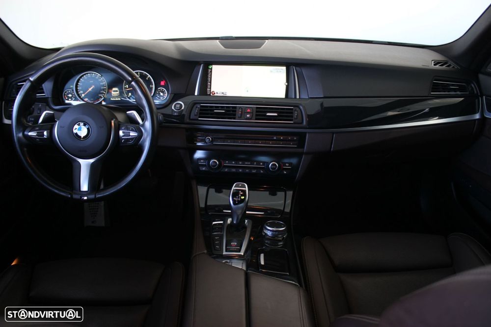 BMW 535 d xDrive Pack M Auto - 26