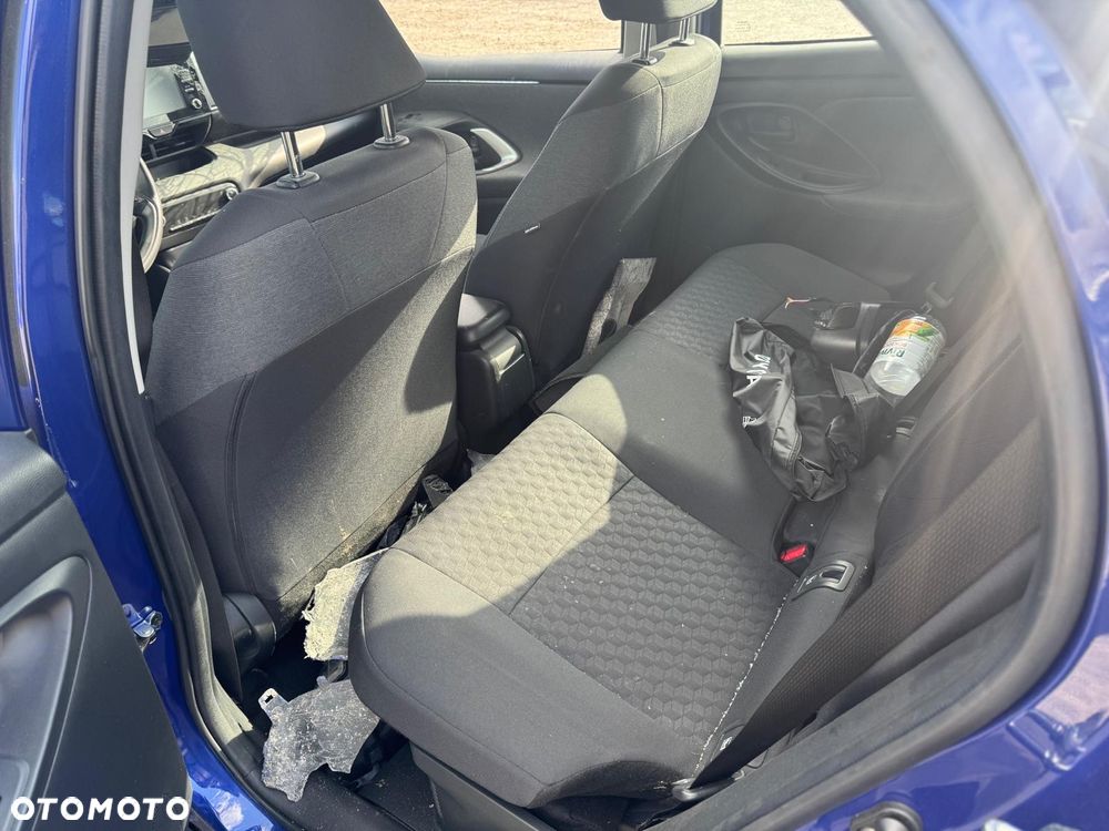 Toyota Yaris - 25