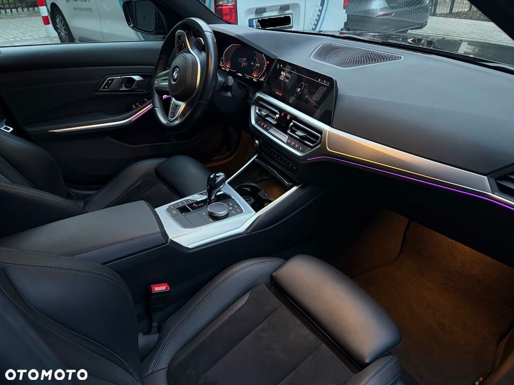 BMW Seria 3 320i xDrive M Sport sport - 15