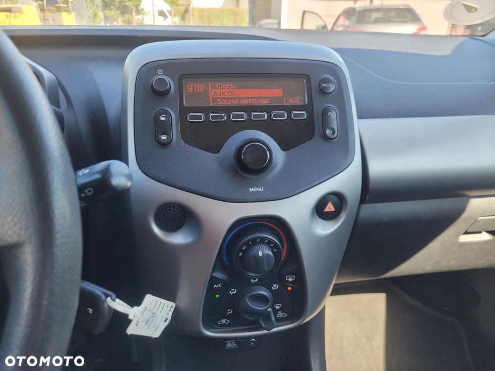 Peugeot 108 VTI 68 Style - 23