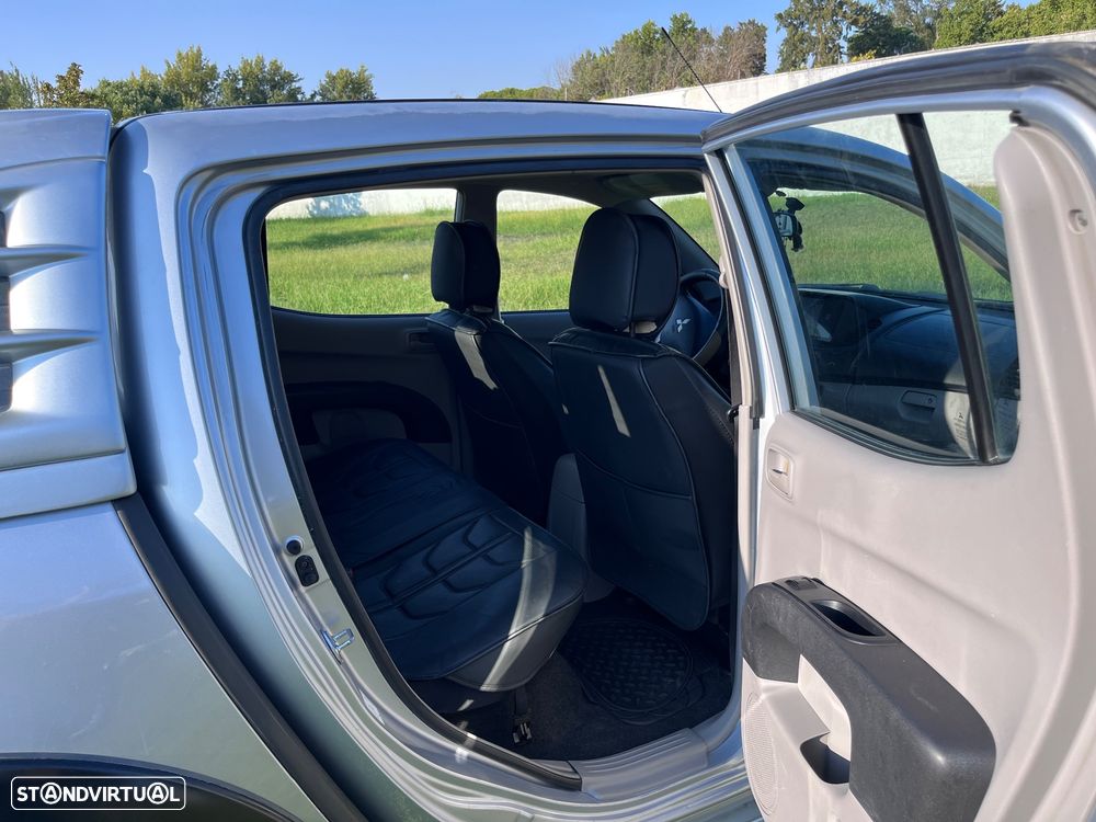 Mitsubishi L200 2.5 DI-D CD Strakar 2WD - 14