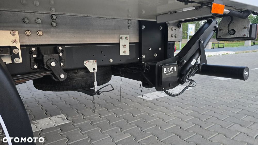 Iveco IVECO DAILY 72C18 3.0 180KM DMC 7200 ❗❗ MODEL 2019 / CARRIER XARIOS 500 / MROŹNIA +32 -32 / ZABUDOWA JEGGER 10 EP / GRUBA ŚCIANA / WINDA BAR 1000KG / NAVI / KAMERA COFANIA / RADAR  / SERWIS ASO / ŁADOWNOŚĆ 3600KG❗❗ JAK NOWY❗❗ - 26