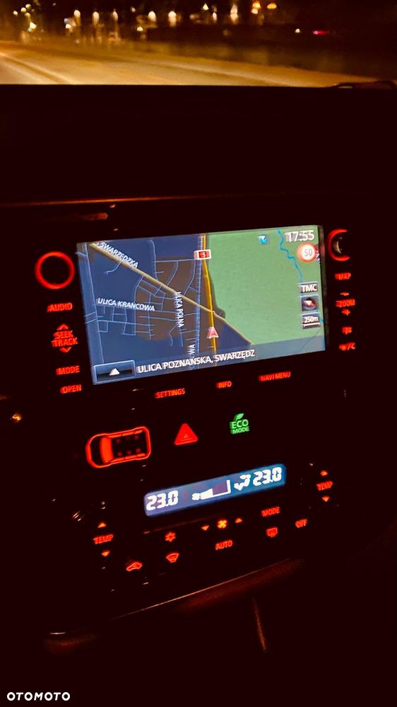 Mitsubishi Outlander - 14