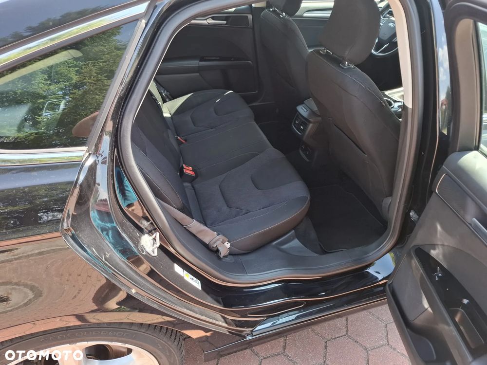 Ford Mondeo - 8