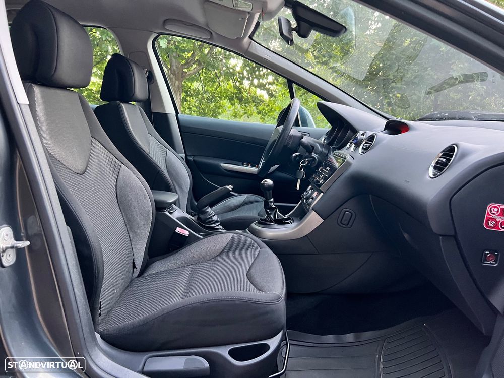 Peugeot 308 1.6 HDi Executive - 9