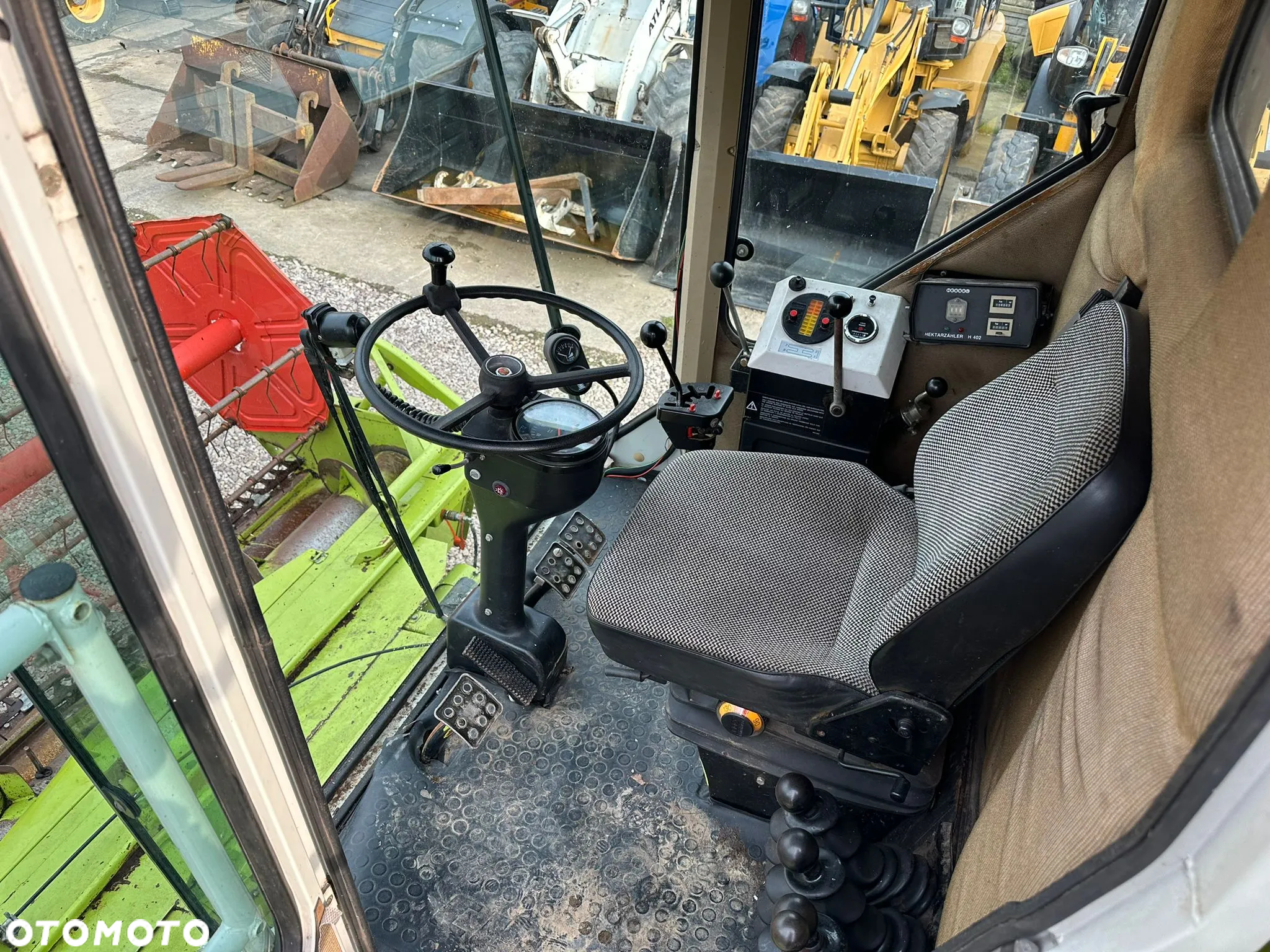 Claas Dominator - 15