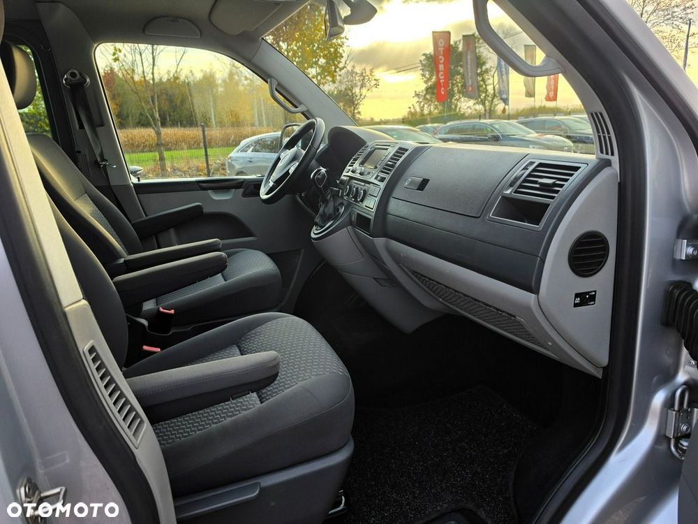Volkswagen Transporter - 32