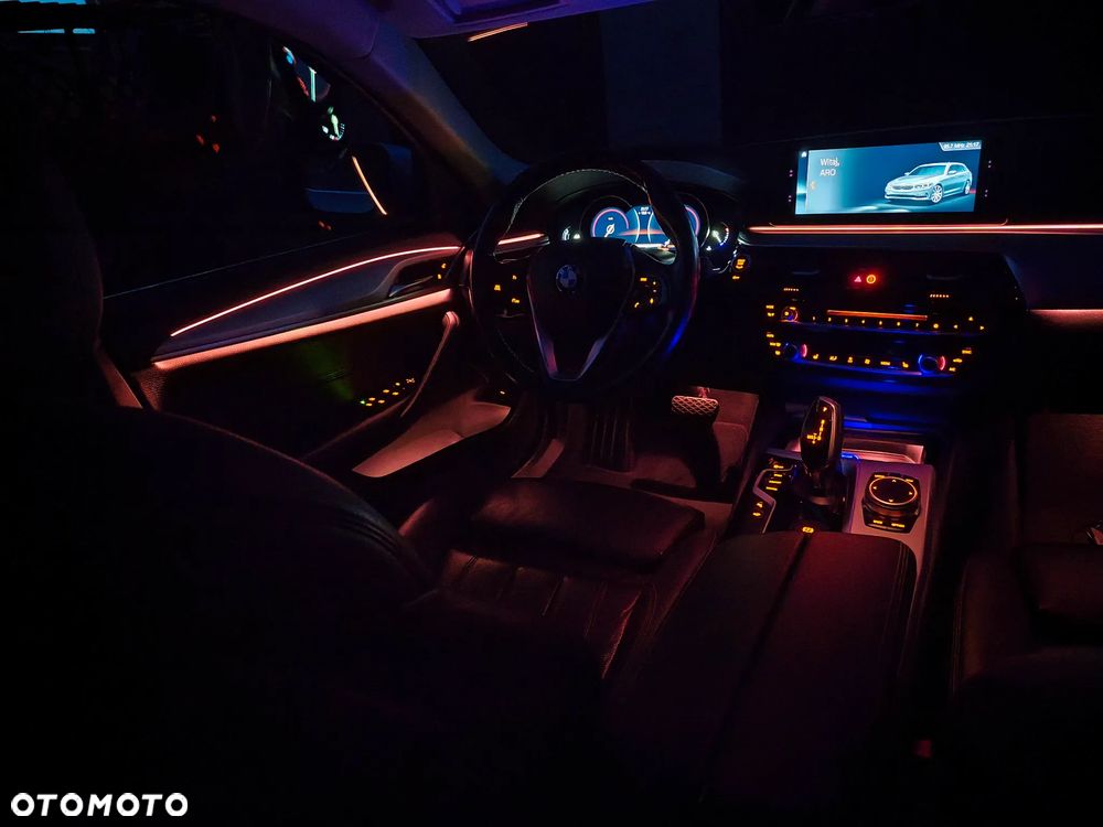 BMW Seria 5 520i GPF Luxury Line sport - 35
