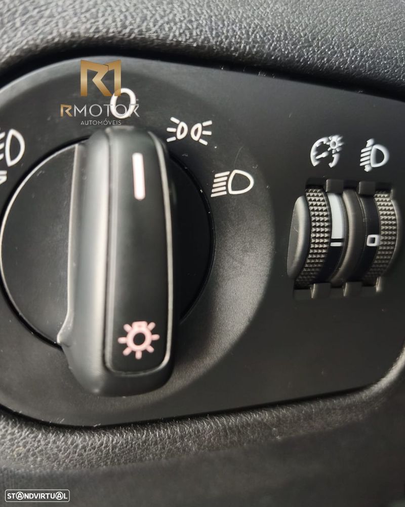 Audi A1 1.2 TFSI S line Sport Pack - 8