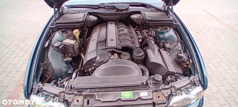 BMW Seria 5 520i - 9