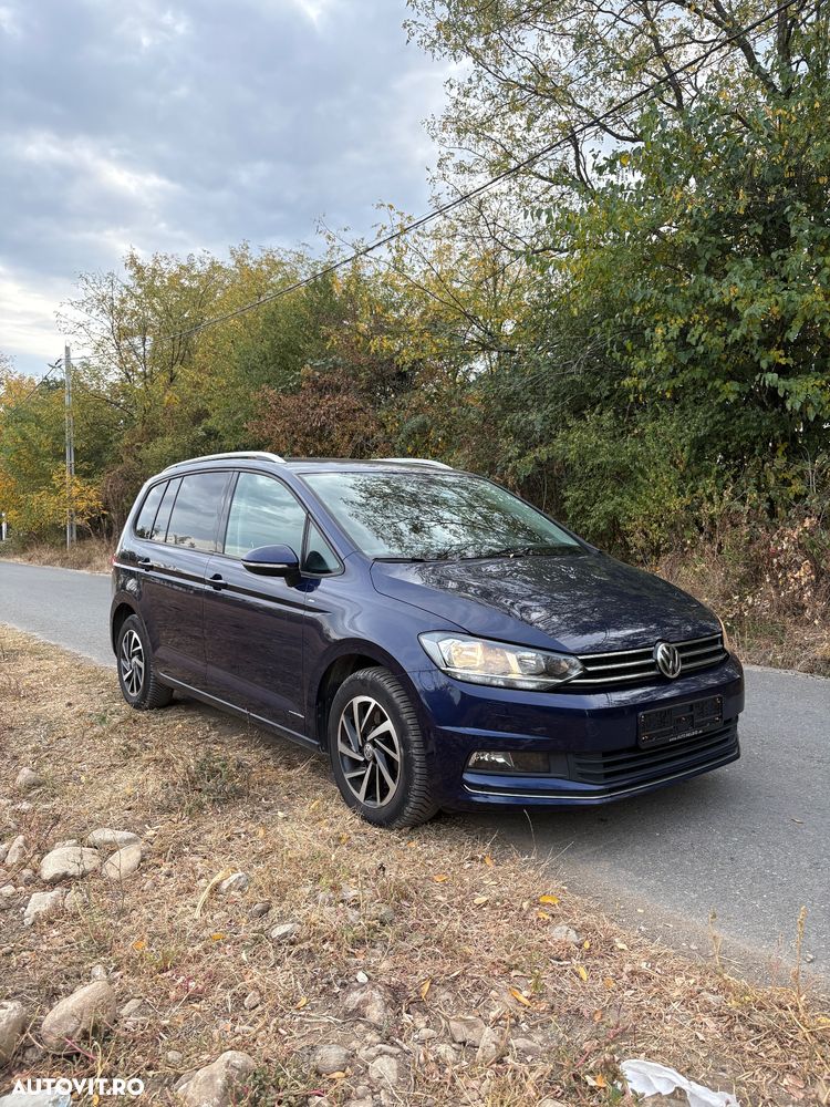 Volkswagen Touran - 2
