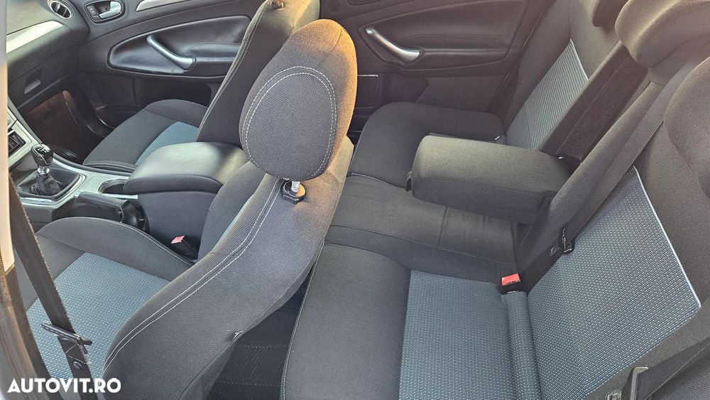 Ford Mondeo 1.8 TDCi Trend - 8