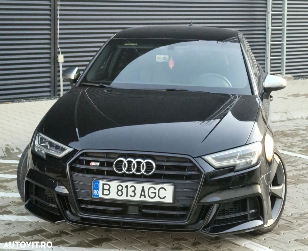 Audi S3 2.0 TFSI quattro Stronic - 3