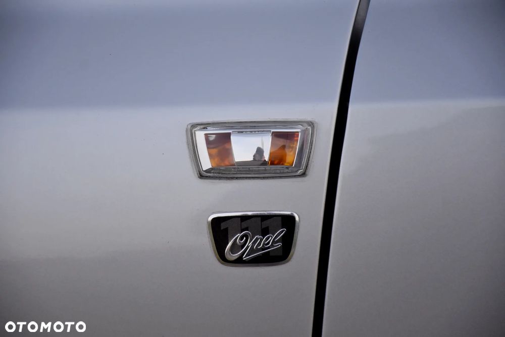 Opel Astra 1.6 Edition 111 Jahre - 14