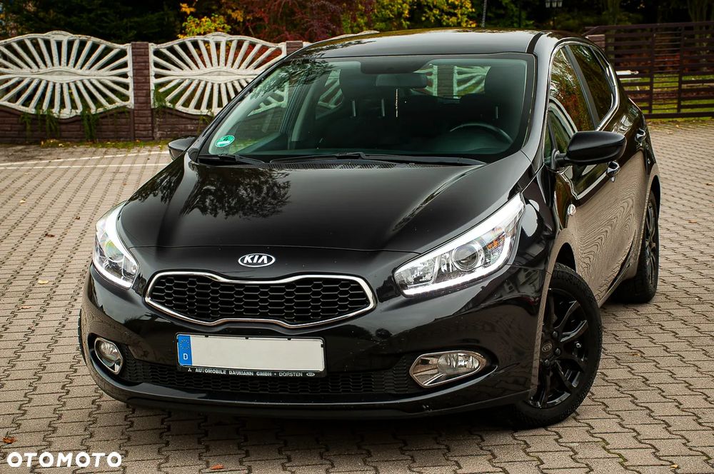Kia Ceed 1.4 CVVT ISG Dream Team Edition - 22