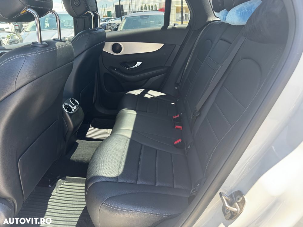 Mercedes-Benz GLC 220 d 4MATIC 9G-TRONIC AMG Line - 29