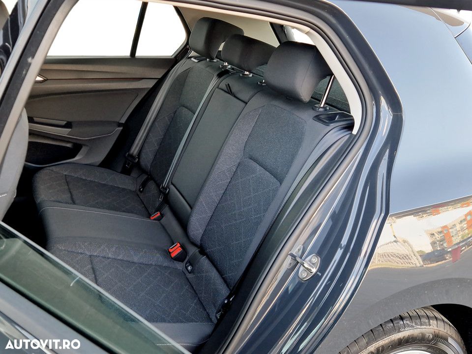 Volkswagen Golf 1.5 eTSI ACT DSG MHEV Life - 15