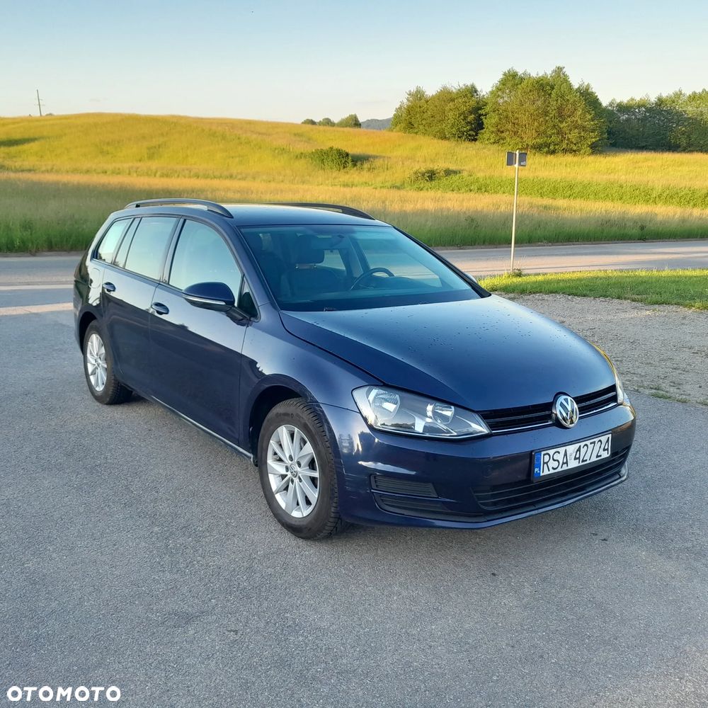 Volkswagen Golf - 1