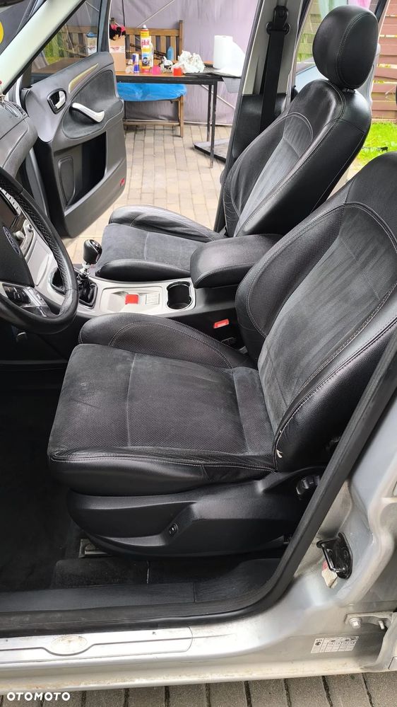 Ford S-Max - 8