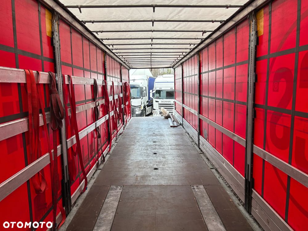 Schmitz Cargobull FIRANKA / 10 SZTUK / BARDZO ŁADNE OPONY / Z PEŁNYM WYPOSAŻENIEM DO ZAŁADUNKU / 2 KOŁA ZAPASOWE / DOSTĘPNE KOLORY SREBRNY - NIEBIESKI - CZERWONY / NIEKTÓRE MAJĄ NOWE PLANDEKI !! - 40