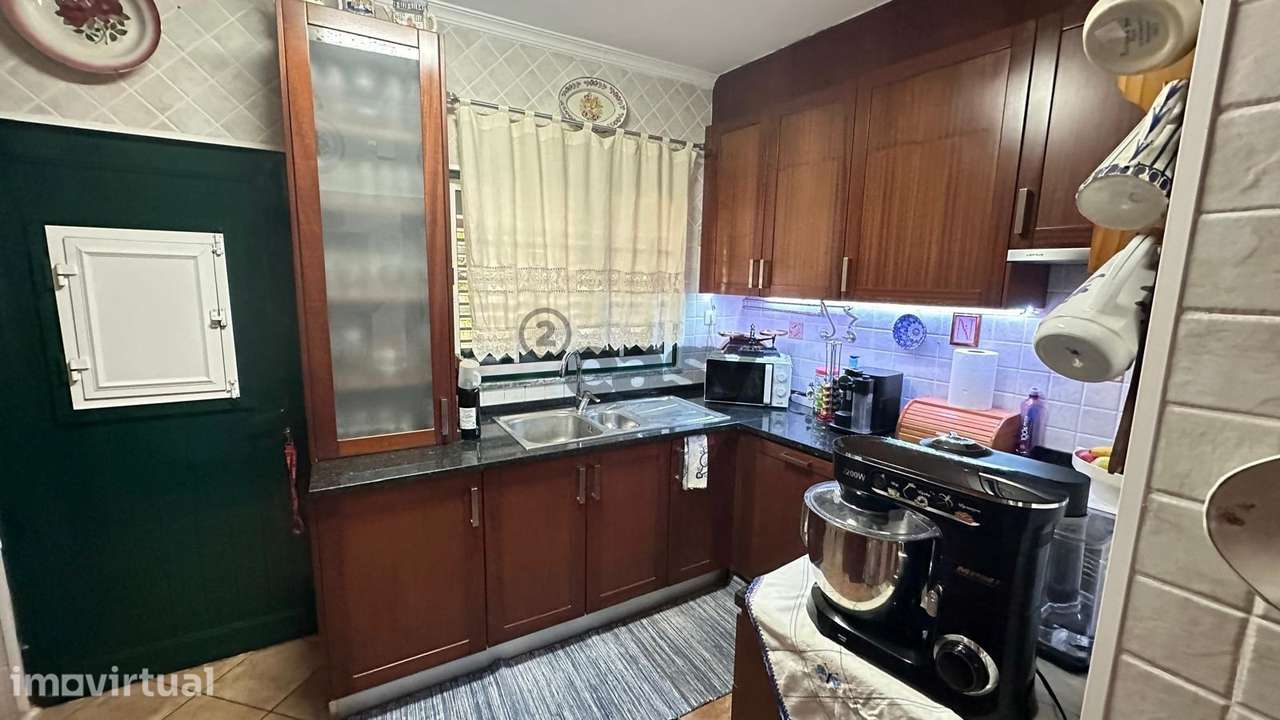 Moradia T1+2 com Quintal e Sótão Aproveitado em Pedrógão a 15 minutos - Grande imagem: 3/16