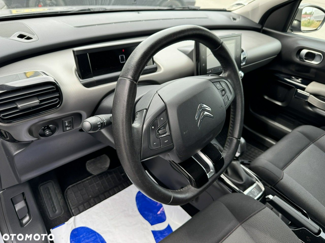 Citroën C4 Cactus PureTech 110 Stop&Start EAT6 Shine - 17