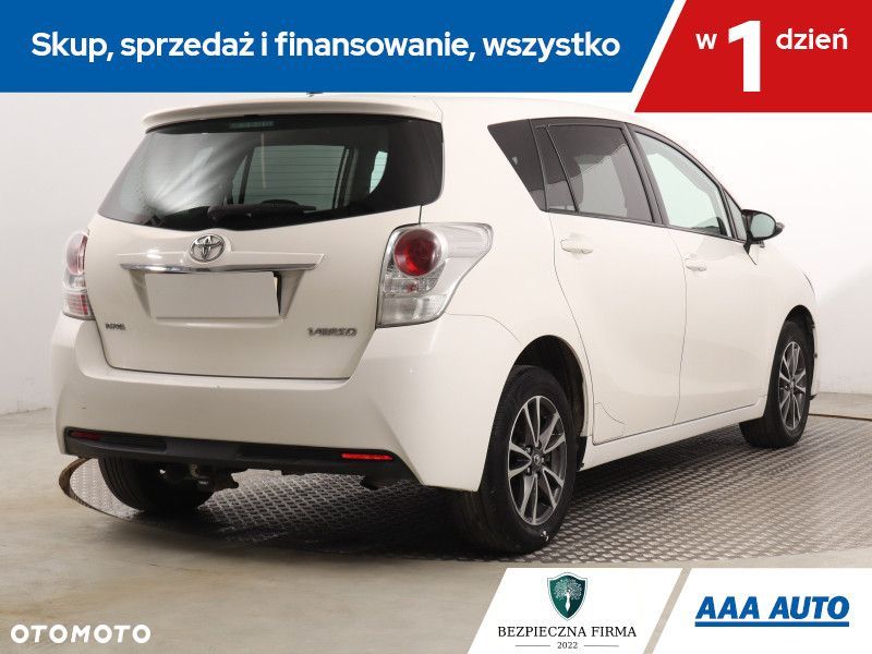 Toyota Verso - 7