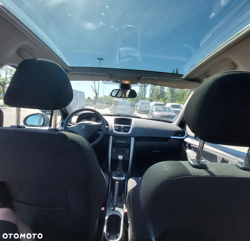 Peugeot 207 1.6 HDi - 16