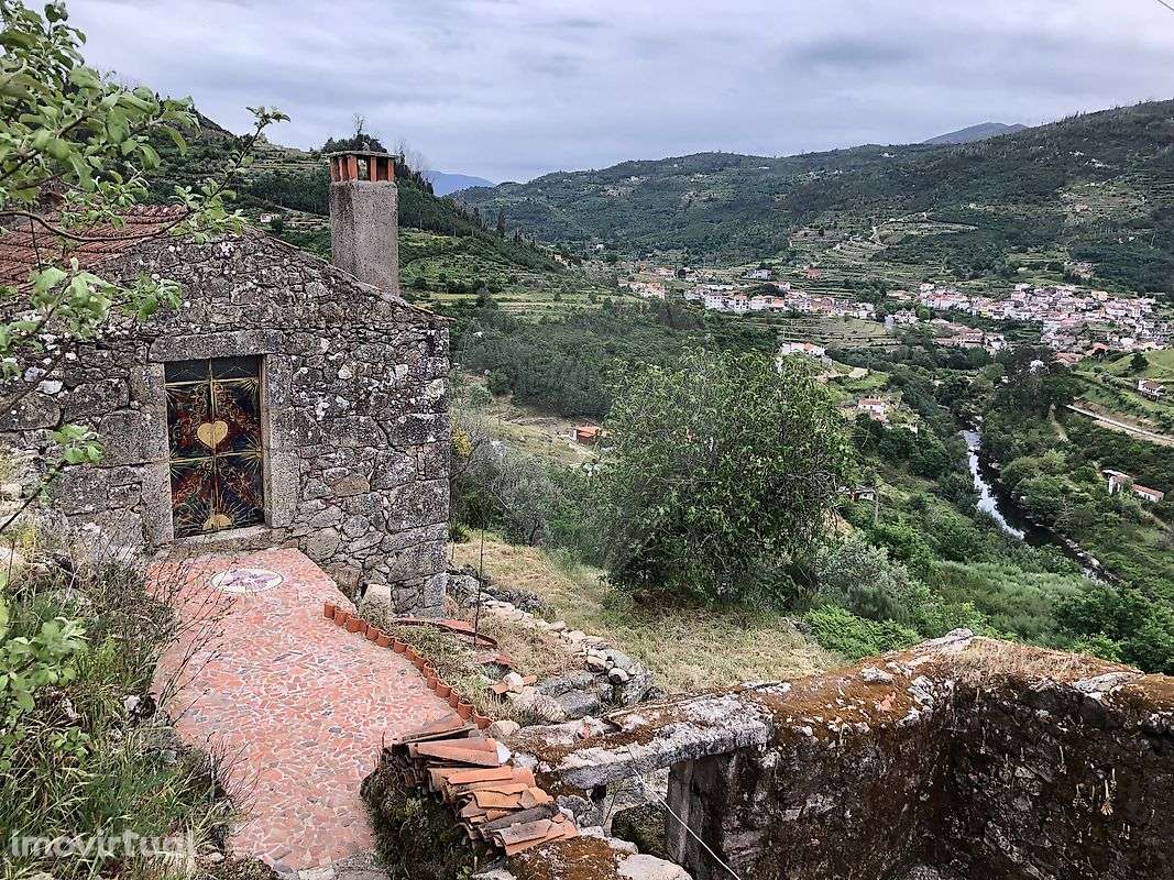 Moradia T2 para venda - Grande imagem: 2/27