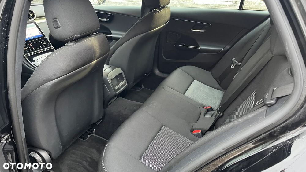Mercedes-Benz Klasa C 200 d 9G-TRONIC - 14
