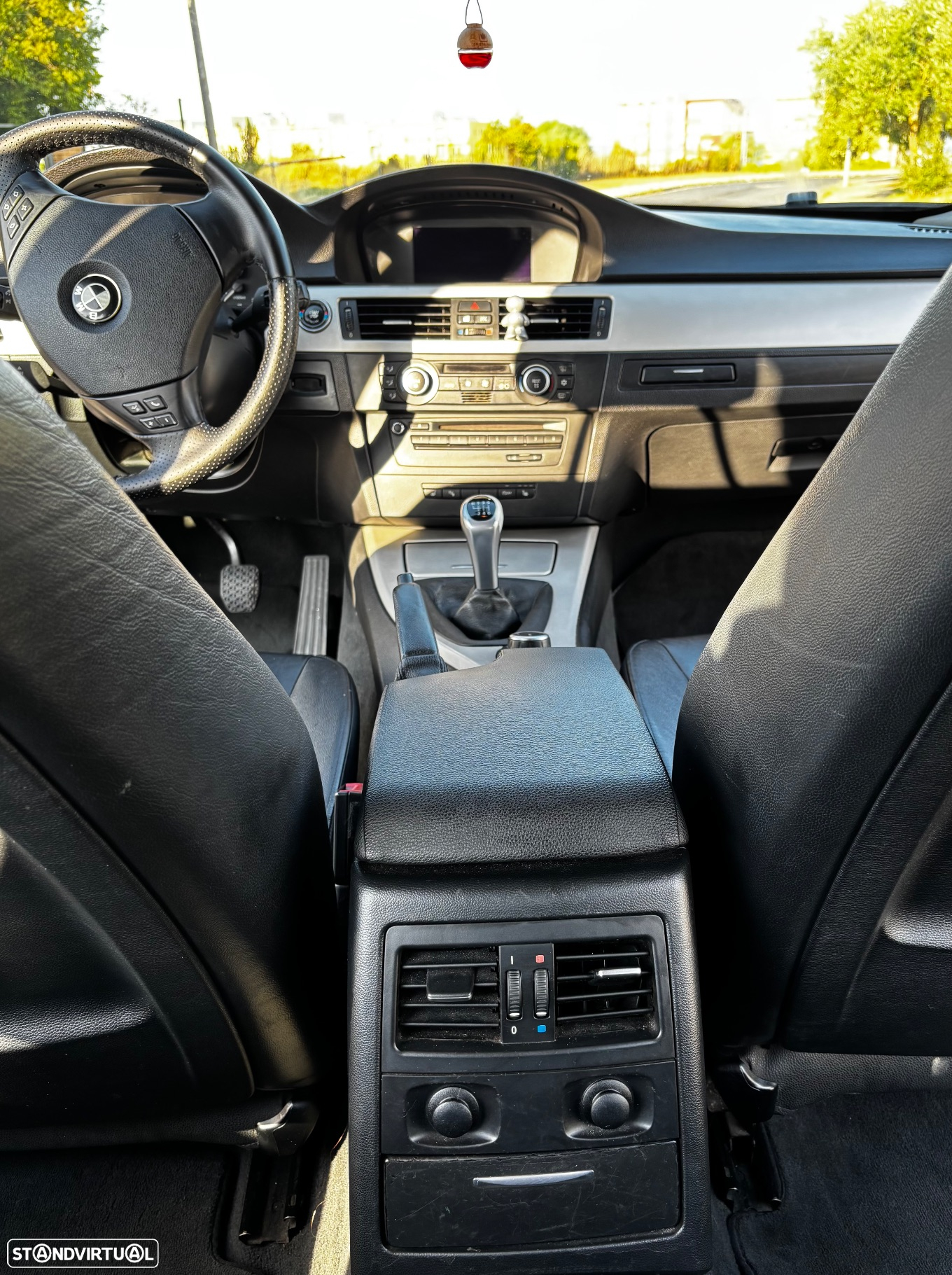 BMW 320 d Touring - 6