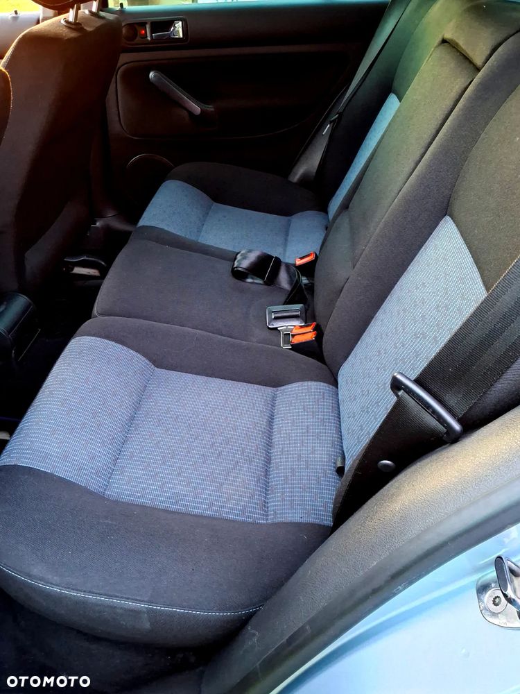 Volkswagen Golf - 17