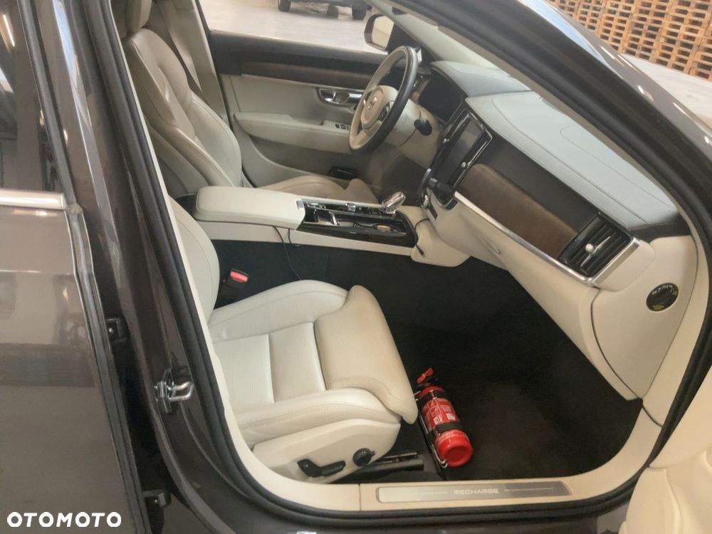 Volvo S90 T8 AWD Plug-In Hybrid Plus Bright - 19