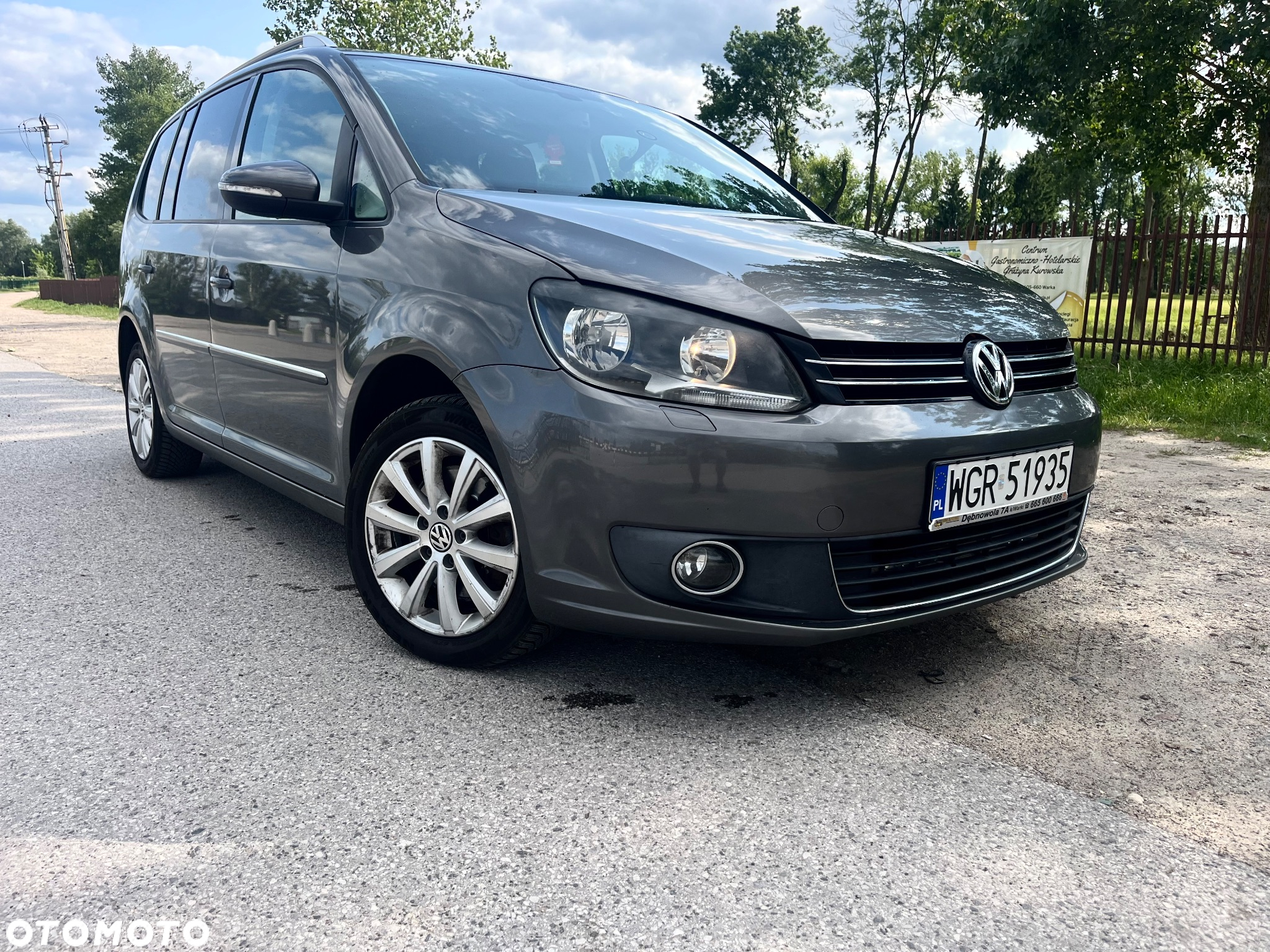 Volkswagen Touran 2.0 TDI DPF Highline - 9