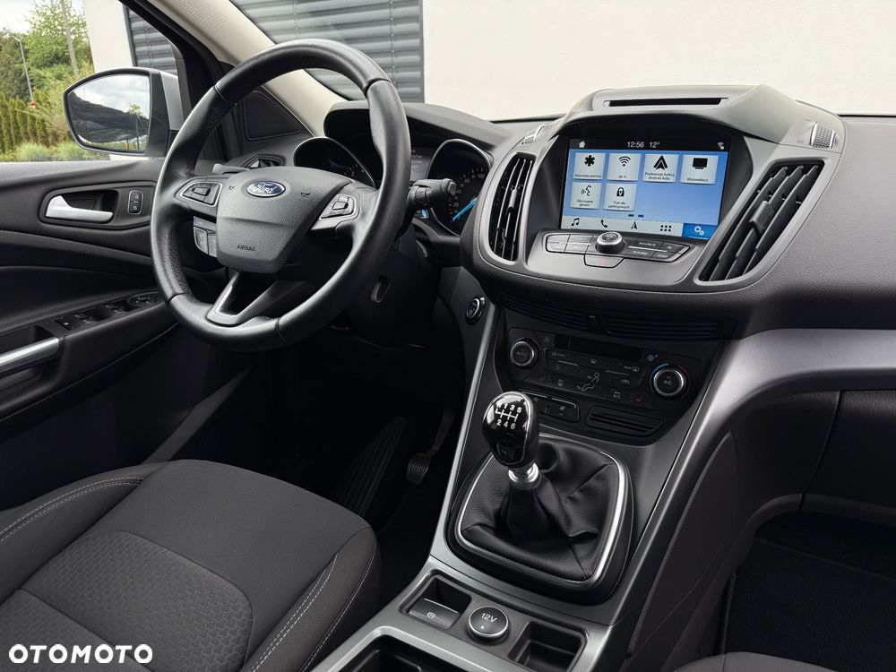 Ford Kuga 1.5 EcoBoost 2x4 Cool & Connect - 28