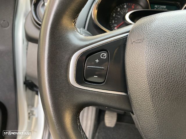 Renault Clio Sport Tourer 1.5 dCi Limited - 15