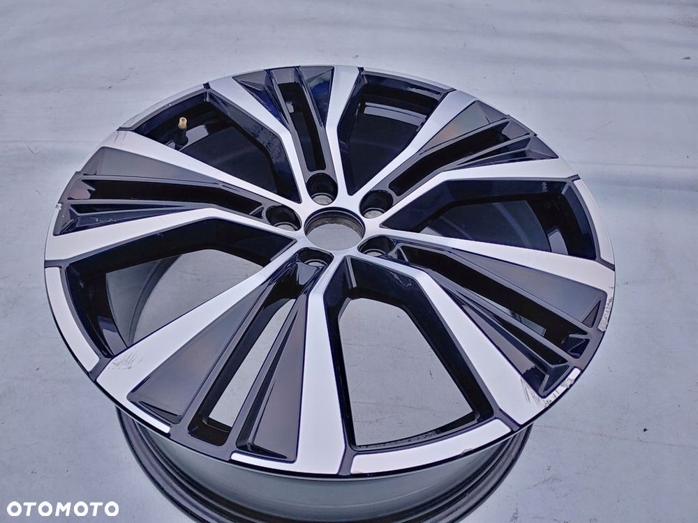 FELGA VOLVO XC60 II LIFT R DESIGN 20 ORYGINAŁ - 2