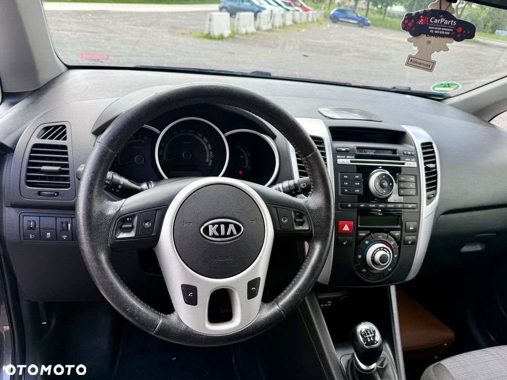 Kia Venga 1.4 CVVT Vision - 28