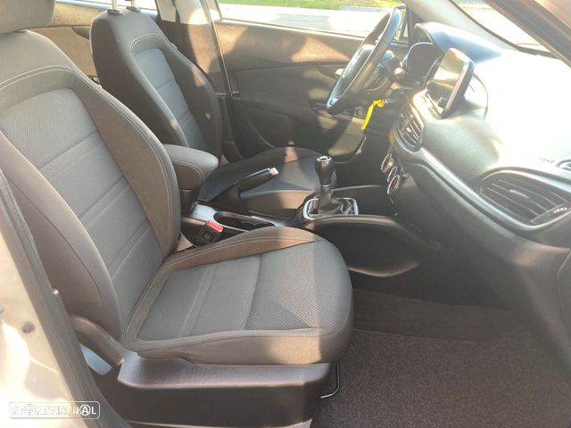 Fiat Tipo 1.3 M-Jet Easy - 29